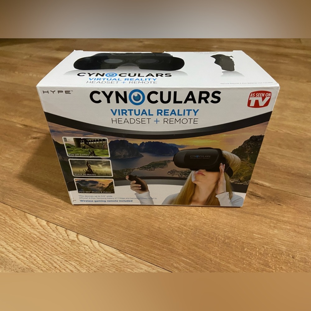CYNOCULARS Virtual Reality Headset + Remote Brand New
